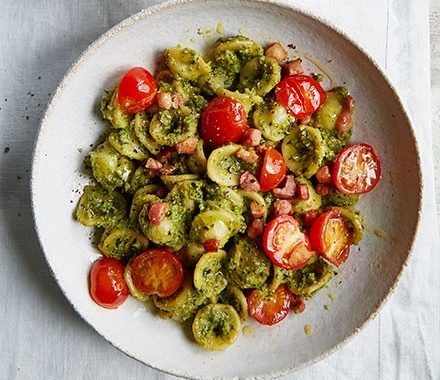 Broccoli pesto & pancetta pasta recipe