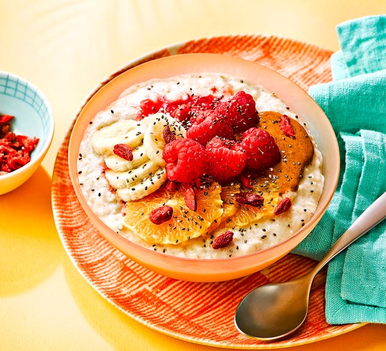 Healthy porridge bowl recipe 