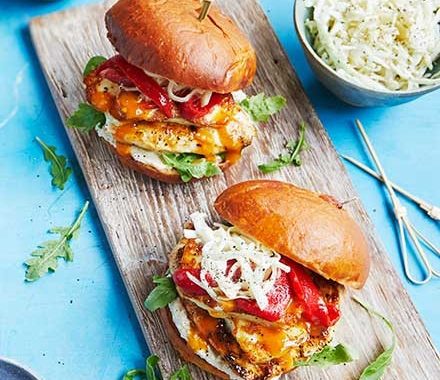15-minute chicken & halloumi burgers recipe