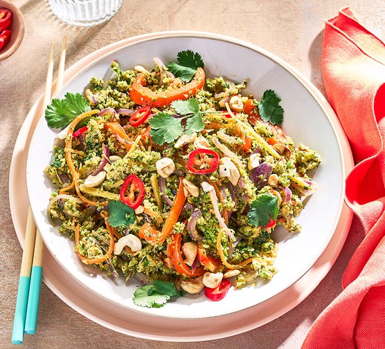 Gingery broccoli-fry with cashews recipe 
