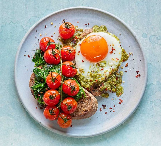 Healthy pesto eggs on toast recipe 