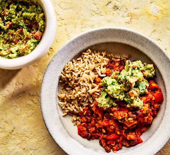 Spicy red lentil chilli with guacamole & rice recipe 