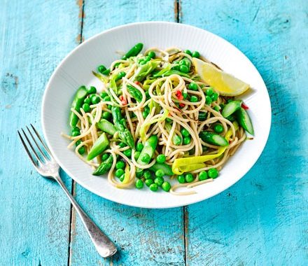 Asparagus & lemon spaghetti with peas recipe