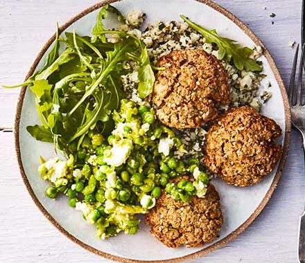 Baked falafel & cauliflower tabbouleh with avocado, pea & feta smash recipe