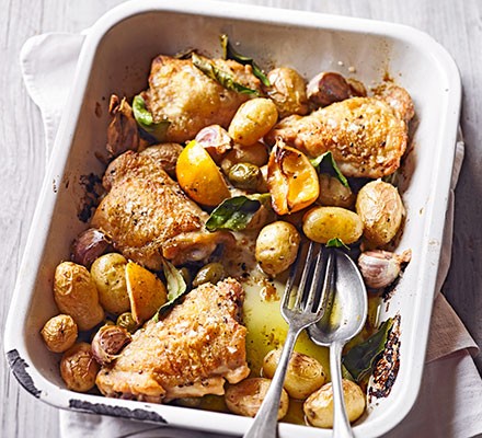 Chicken & new potato traybake recipe 