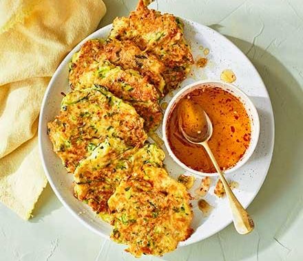 Sesame, halloumi & courgette fritters with chilli honey drizzle recipe