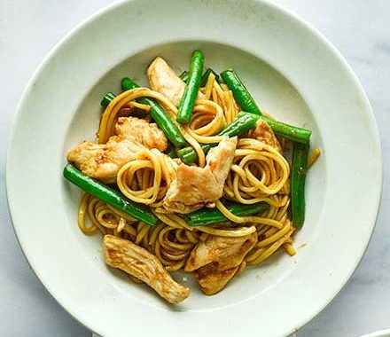 Ginger chicken & green bean noodles recipe