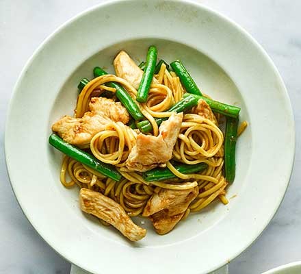 Ginger chicken & green bean noodles recipe 