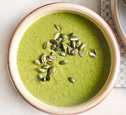 Herby broccoli & pea soup recipe 