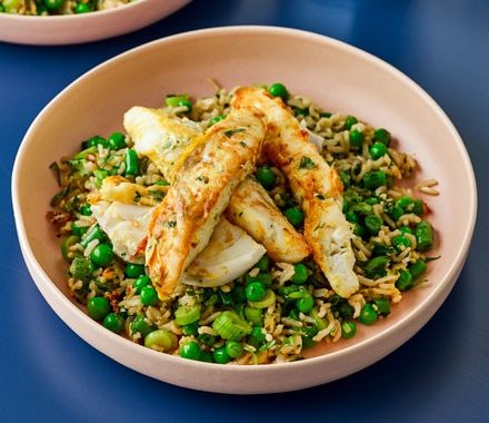 Herby fish fingers with Chinese-style rice recipe