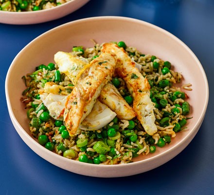 Herby fish fingers with Chinese-style rice recipe 