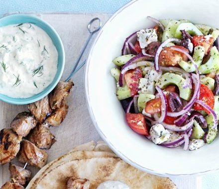 Greek salad recipe (with video)