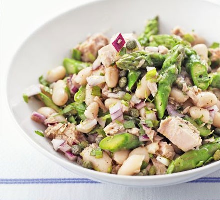Tuna, asparagus & white bean salad recipe 