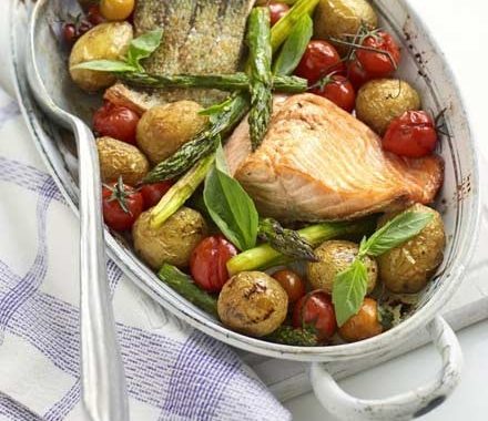 One-pan salmon with roast asparagus recipe