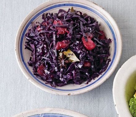 Red cabbage with apples recipe