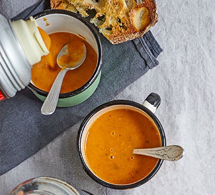 Roasted red pepper, sweet potato & smoked paprika soup recipe 