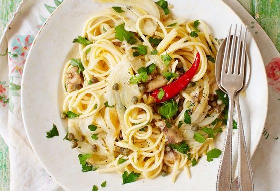 Spicy fennel linguine with sardines & capers recipe