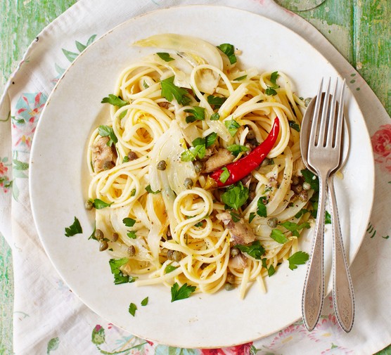 Spicy fennel linguine with sardines & capers recipe 