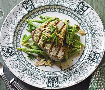 Seared tuna & anchovy runner beans recipe