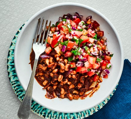 Black-eyed bean mole with salsa recipe 
