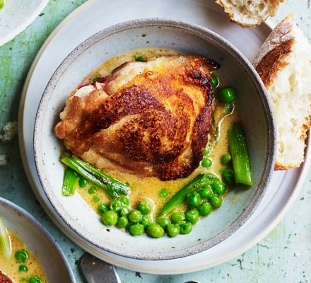 Slow cooker chicken thighs recipe 