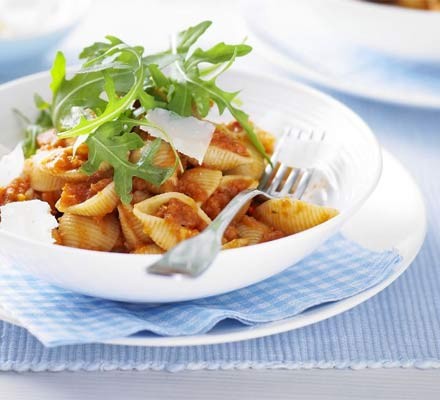 Pasta with tomato & hidden veg sauce recipe 
