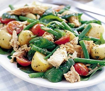 Warm potato & tuna salad with pesto dressing recipe