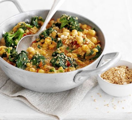 Chickpea, tomato & spinach curry recipe 