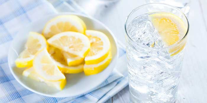 eat-your-way-to-fabulous-skin-health-benefits-of-lemon-water_700-76f27c9