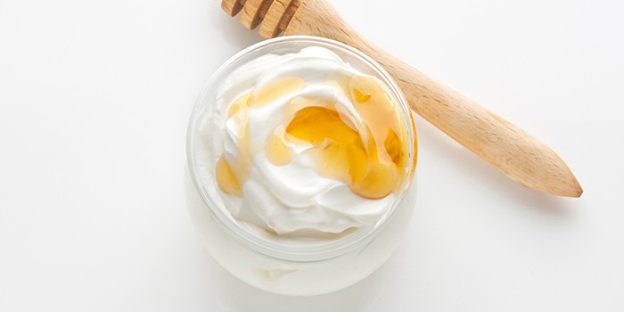 Greek yogurt with honey