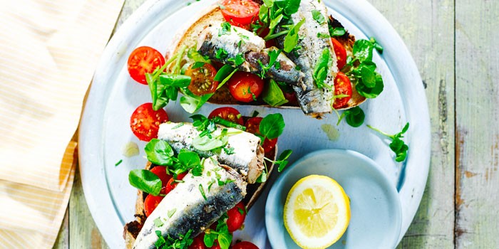 omega-3-sources-sardines-700-350-75628d9