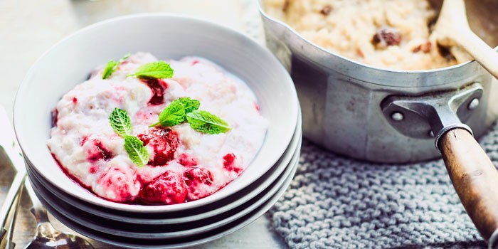 raspberry-coconut-porridge-f3c5dac