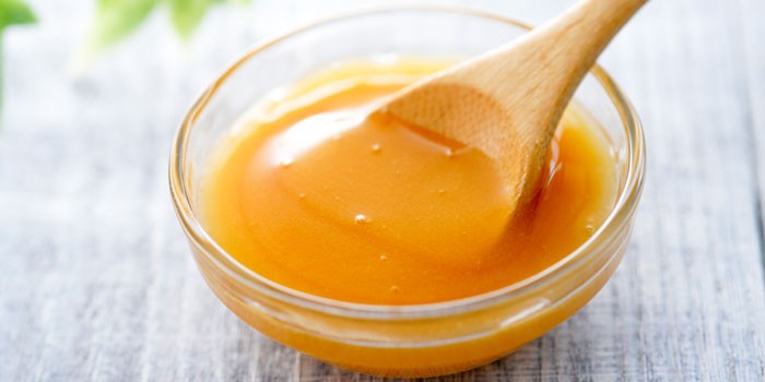 the-health-benefits-of-manuka-honey-close-up-700-350-8111513