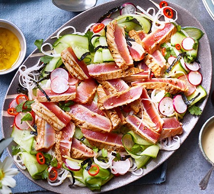 Seared tuna & cucumber salad recipe 