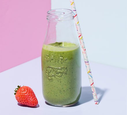 Strawberry green goddess smoothie recipe 