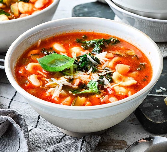 Classic Minestrone soup recipe (with video) 