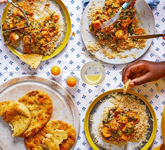 Creamy halloumi & tomato curry recipe 