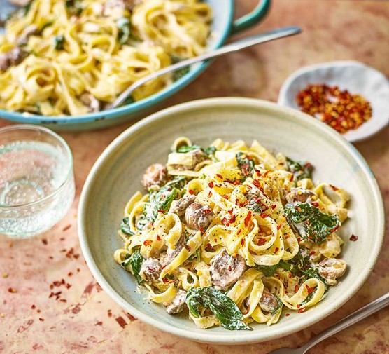 Creamy mushroom &amp; spinach pasta recipe 