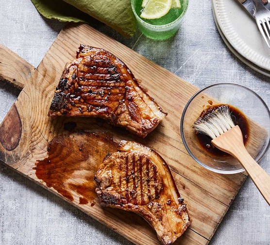 Quick honey & garlic pork chops recipe 