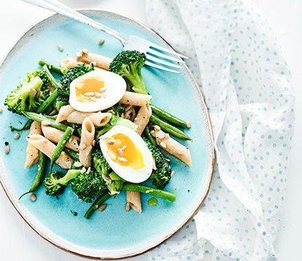 Broccoli pasta salad with eggs & sunflower seeds recipe