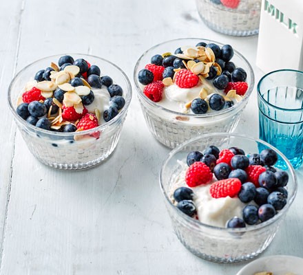 Chia & almond overnight oats recipe 