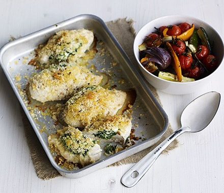 Spinach, ricotta & chicken traybake recipe