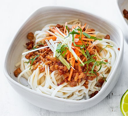 Crispy chilli turkey noodles recipe 