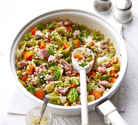 Pearl barley, bacon & leek casserole recipe 