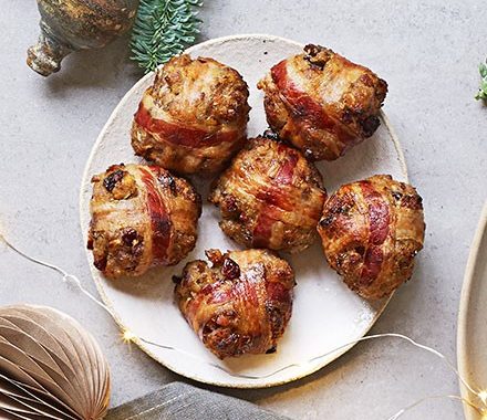 Pigs-in-blankets Christmas stuffing balls recipe