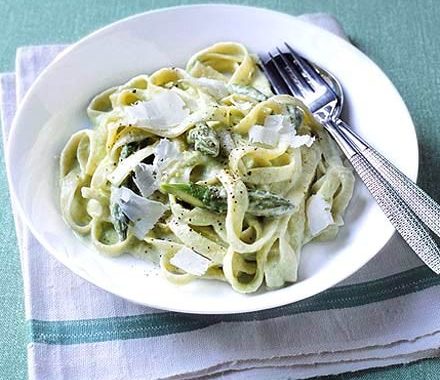 Asparagus cream pasta recipe