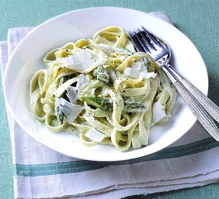 Asparagus cream pasta recipe 