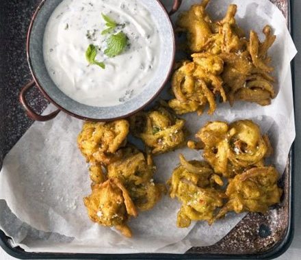 Red onion & chilli bhajis with mint & garlic raita recipe
