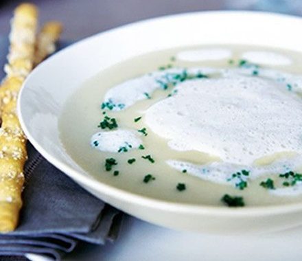 Artichoke soup with Parmesan sticks recipe