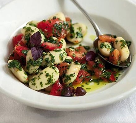 Butter bean & chilli tomato salad recipe 